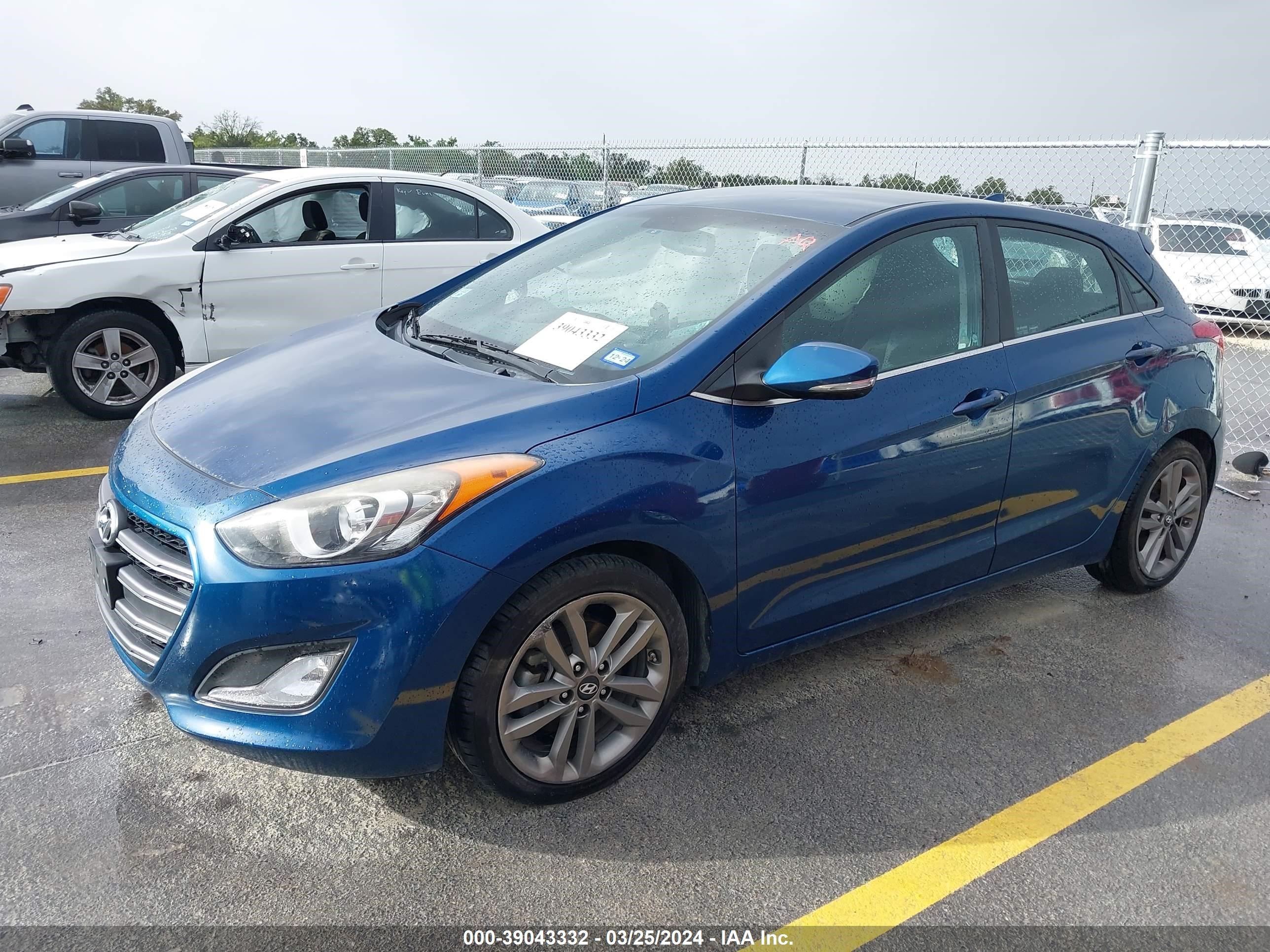 Photo 1 VIN: KMHD35LH2GU307725 - HYUNDAI ELANTRA 