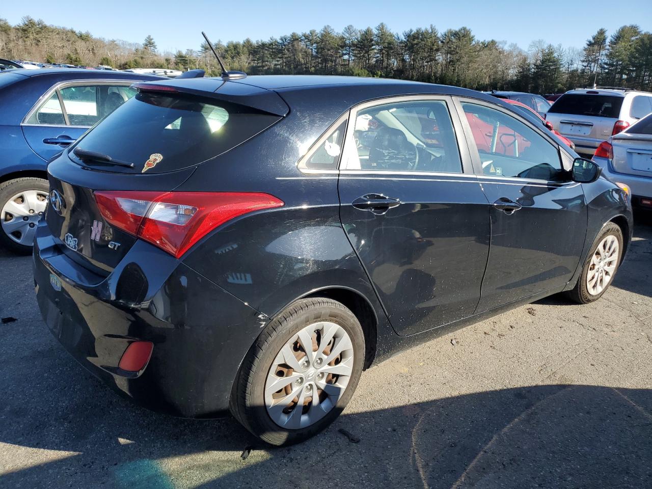 Photo 2 VIN: KMHD35LH2GU311502 - HYUNDAI ELANTRA 