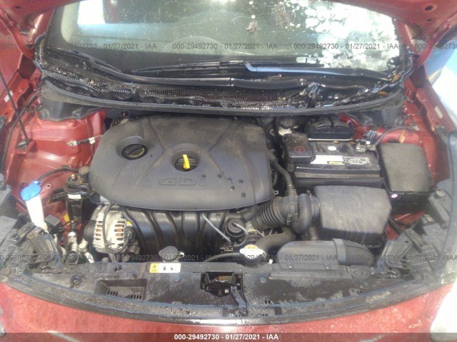 Photo 9 VIN: KMHD35LH2GU335167 - HYUNDAI ELANTRA GT 