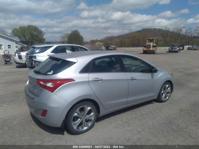 Photo 3 VIN: KMHD35LH3EU220073 - HYUNDAI ELANTRA GT 