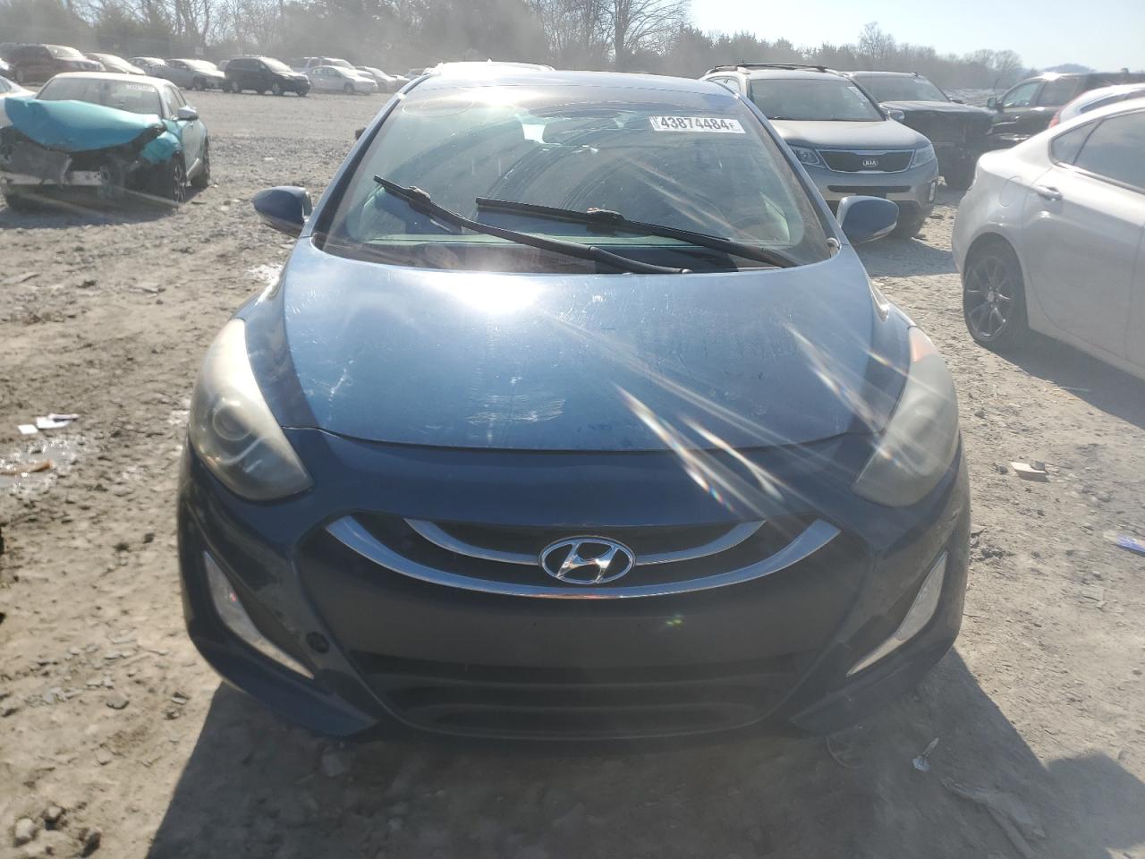 Photo 4 VIN: KMHD35LH3FU236260 - HYUNDAI ELANTRA 