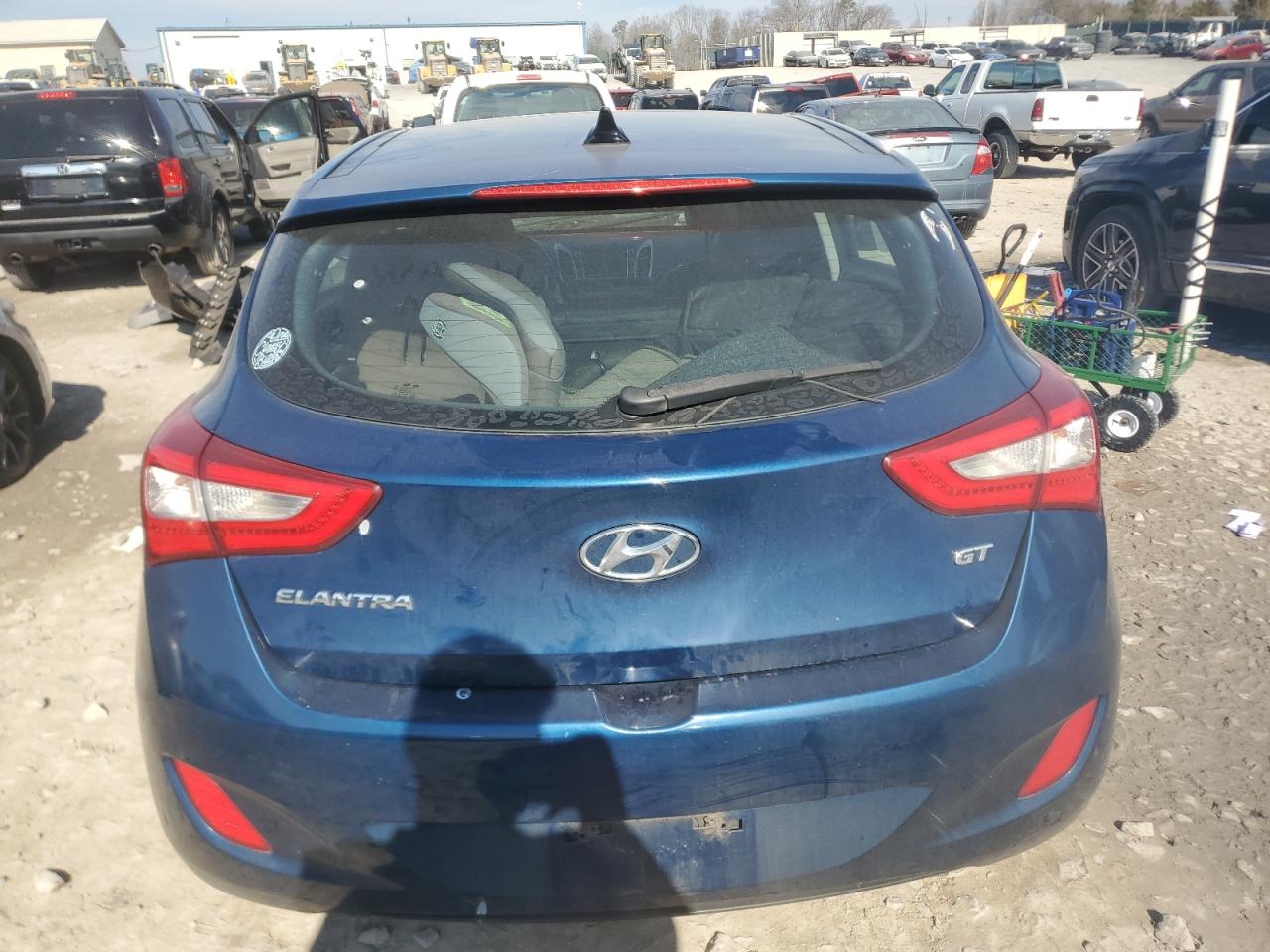 Photo 5 VIN: KMHD35LH3FU236260 - HYUNDAI ELANTRA 