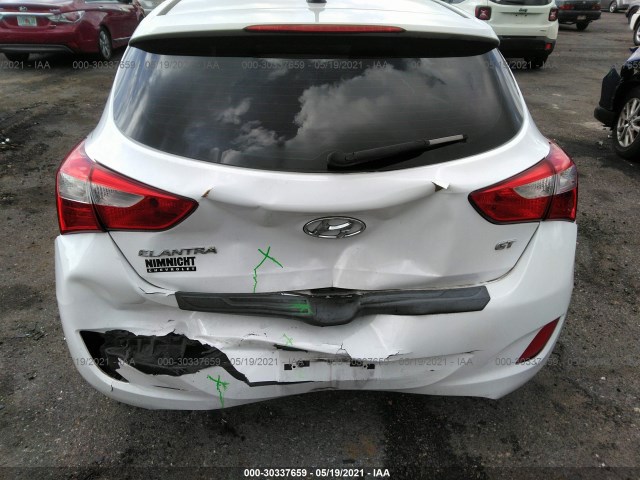 Photo 5 VIN: KMHD35LH3FU241085 - HYUNDAI ELANTRA GT 