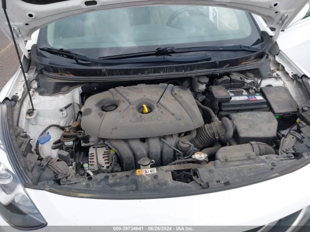 Photo 9 VIN: KMHD35LH3FU241118 - HYUNDAI ELANTRA 