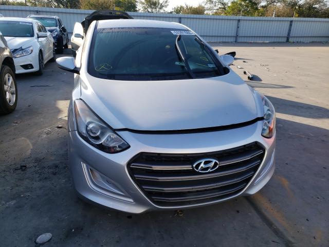 Photo 8 VIN: KMHD35LH3GU253299 - HYUNDAI ELANTRA GT 