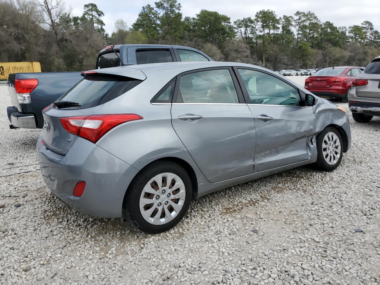 Photo 2 VIN: KMHD35LH3GU255926 - HYUNDAI ELANTRA 