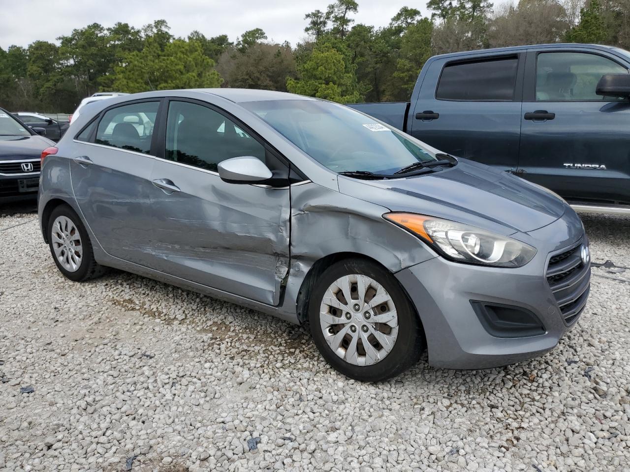 Photo 3 VIN: KMHD35LH3GU255926 - HYUNDAI ELANTRA 