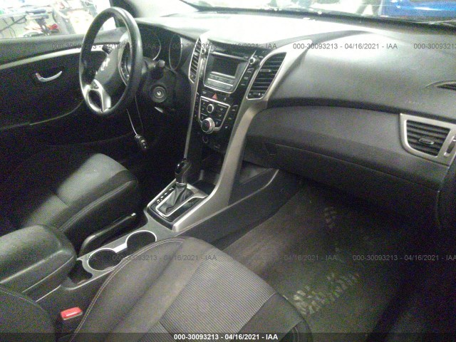 Photo 4 VIN: KMHD35LH3GU319124 - HYUNDAI ELANTRA GT 