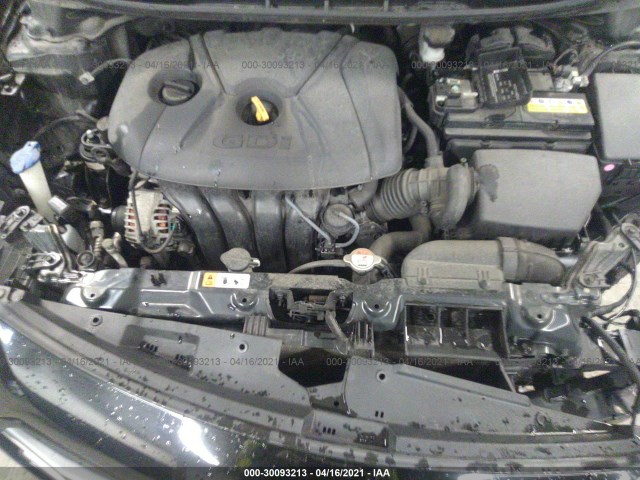 Photo 9 VIN: KMHD35LH3GU319124 - HYUNDAI ELANTRA GT 