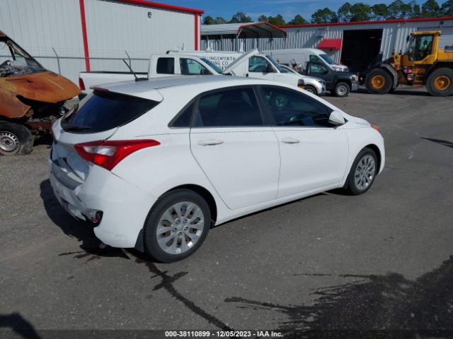 Photo 3 VIN: KMHD35LH3GU341057 - HYUNDAI ELANTRA 