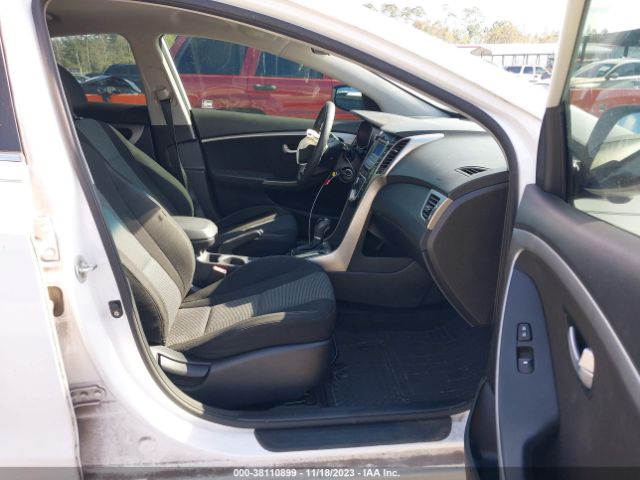 Photo 4 VIN: KMHD35LH3GU341057 - HYUNDAI ELANTRA 