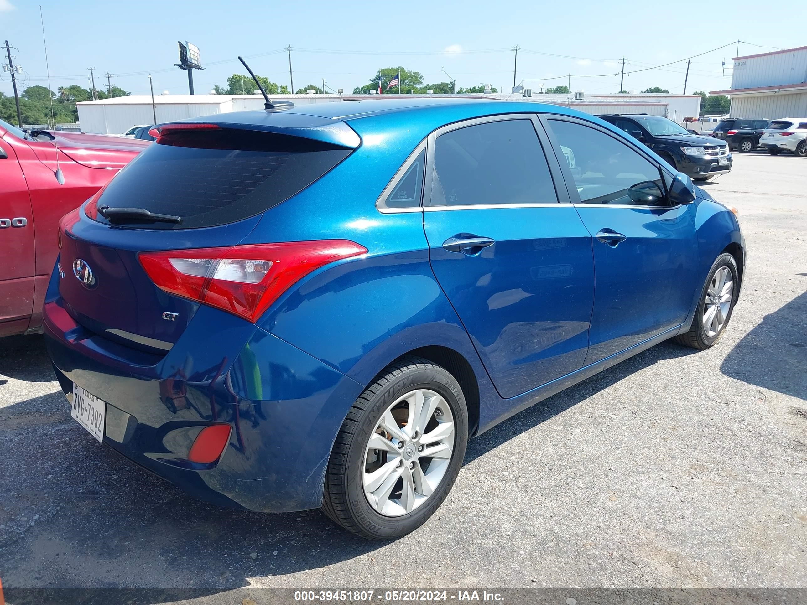 Photo 3 VIN: KMHD35LH4EU169859 - HYUNDAI ELANTRA 