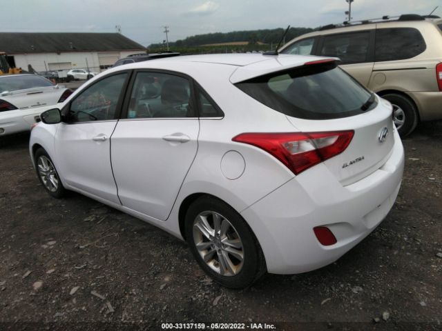 Photo 2 VIN: KMHD35LH4FU236400 - HYUNDAI ELANTRA GT 