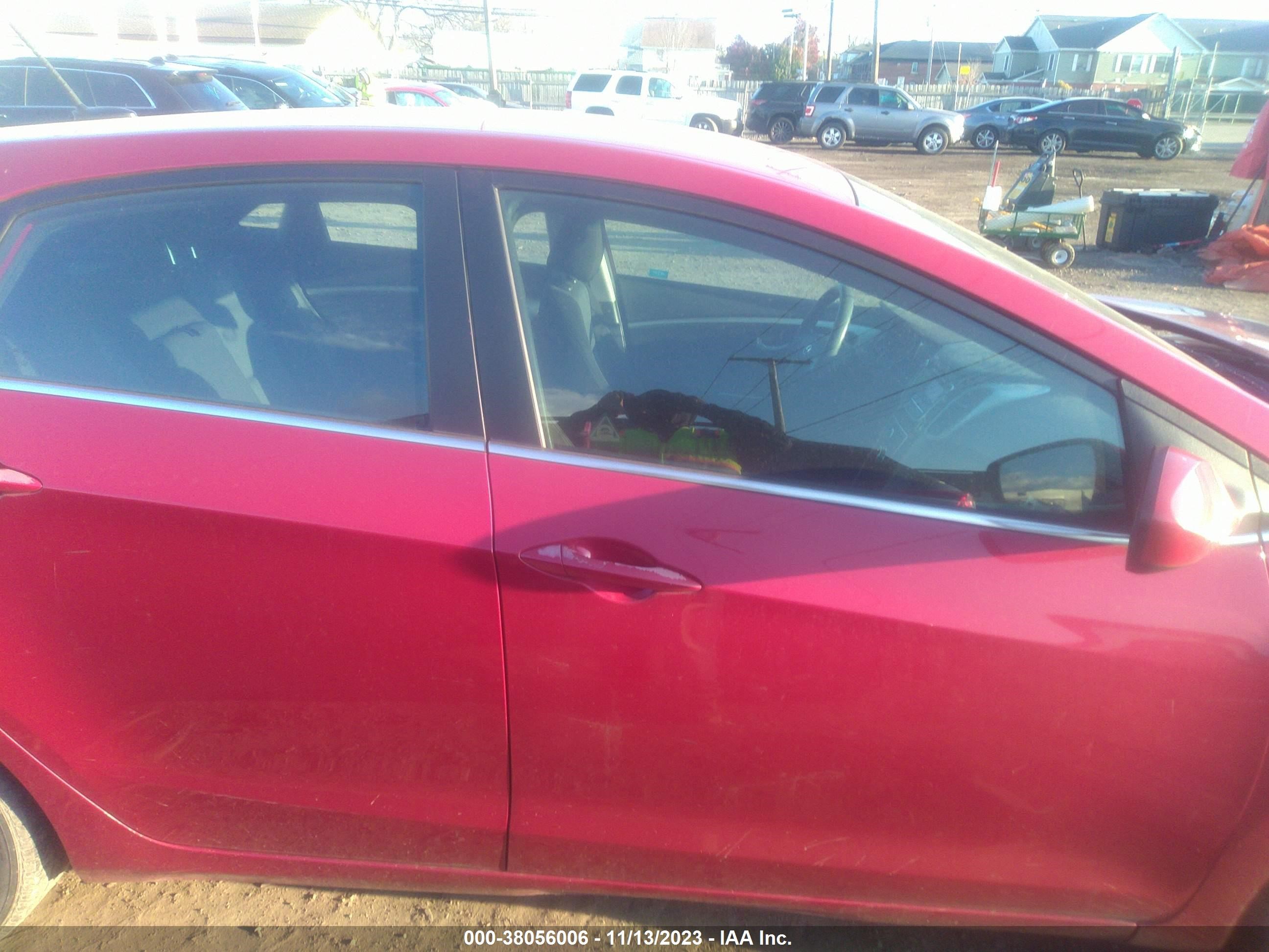 Photo 12 VIN: KMHD35LH4FU239930 - HYUNDAI ELANTRA 