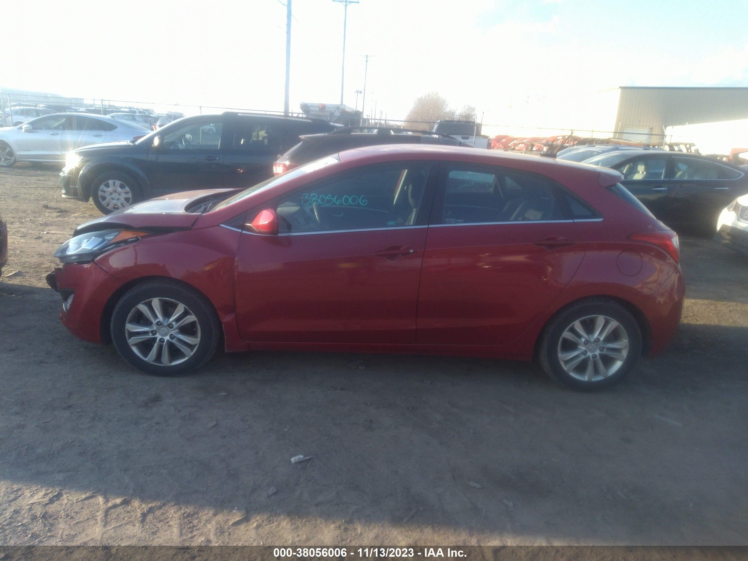 Photo 13 VIN: KMHD35LH4FU239930 - HYUNDAI ELANTRA 