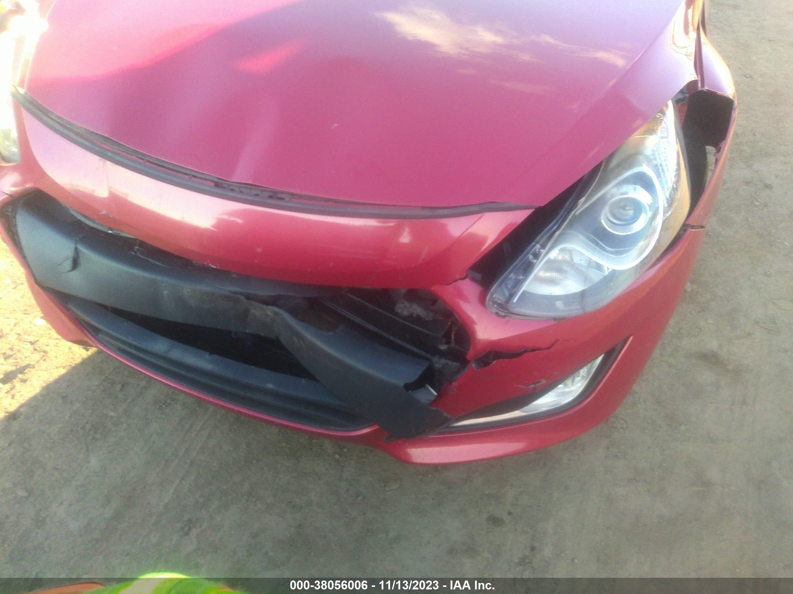 Photo 5 VIN: KMHD35LH4FU239930 - HYUNDAI ELANTRA 