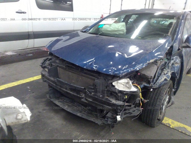 Photo 5 VIN: KMHD35LH4GU277398 - HYUNDAI ELANTRA GT 