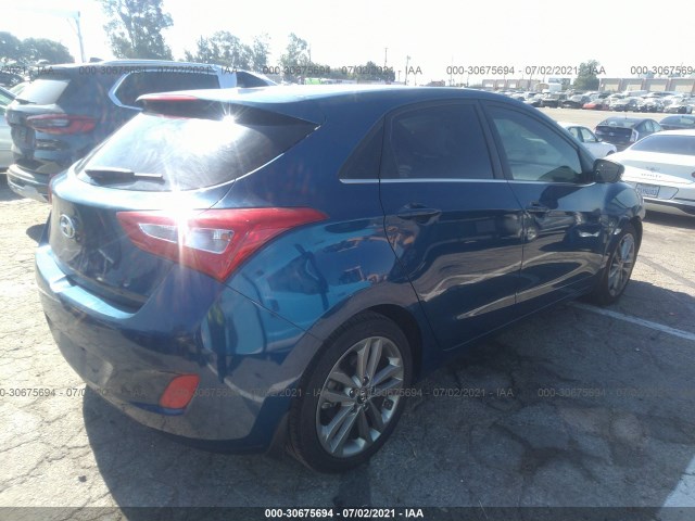 Photo 3 VIN: KMHD35LH4GU314112 - HYUNDAI ELANTRA 