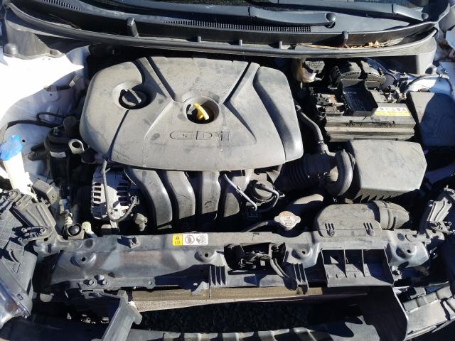 Photo 6 VIN: KMHD35LH4HU358886 - HYUNDAI ELANTRA GT 