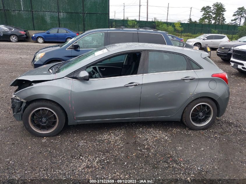 Photo 13 VIN: KMHD35LH4HU372822 - HYUNDAI ELANTRA 