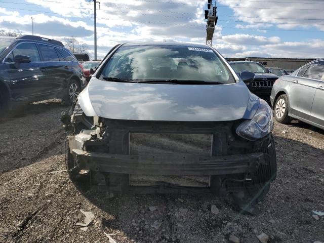 Photo 4 VIN: KMHD35LH4HU374831 - HYUNDAI ELANTRA 