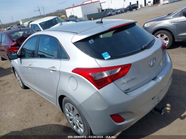 Photo 2 VIN: KMHD35LH4HU381777 - HYUNDAI ELANTRA GT 