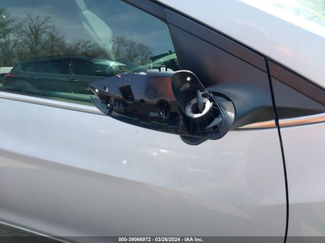 Photo 5 VIN: KMHD35LH4HU381777 - HYUNDAI ELANTRA GT 