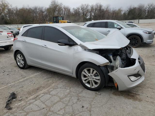 Photo 3 VIN: KMHD35LH6EU177140 - HYUNDAI ELANTRA 