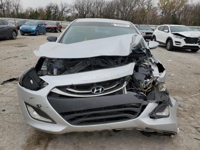 Photo 4 VIN: KMHD35LH6EU177140 - HYUNDAI ELANTRA 