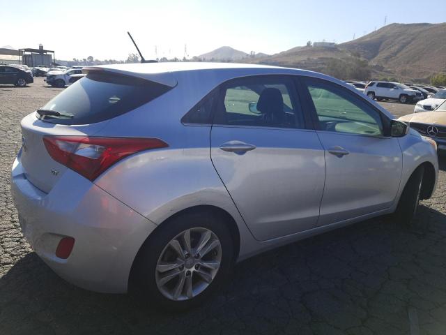 Photo 2 VIN: KMHD35LH6EU224361 - HYUNDAI ELANTRA 