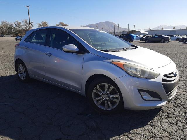 Photo 3 VIN: KMHD35LH6EU224361 - HYUNDAI ELANTRA 