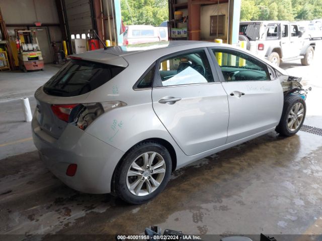 Photo 3 VIN: KMHD35LH6FU237175 - HYUNDAI ELANTRA 