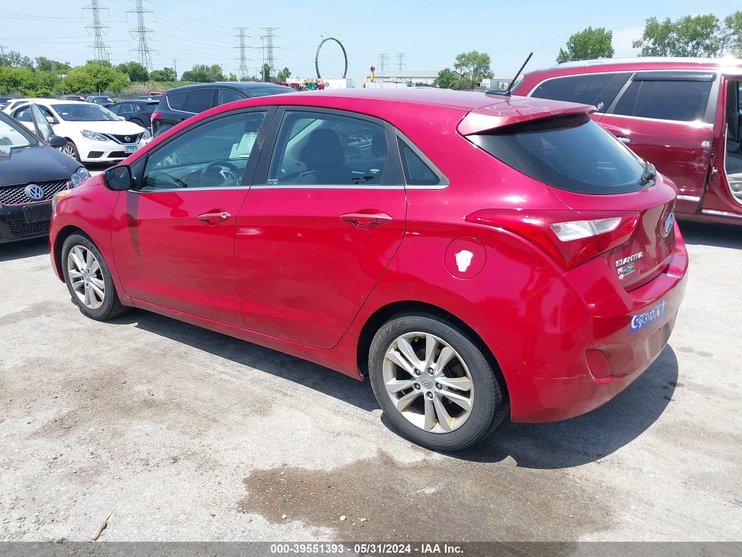 Photo 2 VIN: KMHD35LH6FU243591 - HYUNDAI ELANTRA 