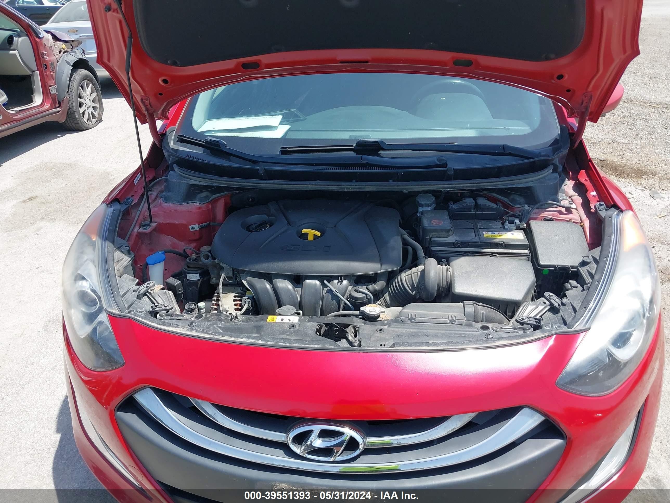 Photo 9 VIN: KMHD35LH6FU243591 - HYUNDAI ELANTRA 