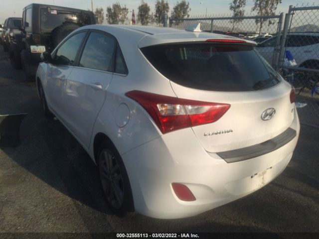 Photo 2 VIN: KMHD35LH6GU322020 - HYUNDAI ELANTRA GT 