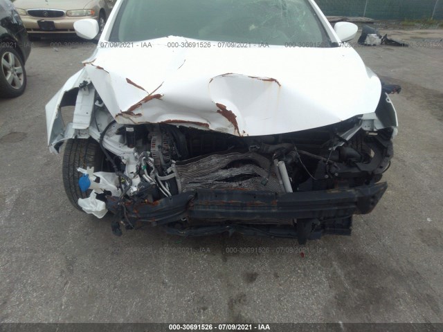 Photo 5 VIN: KMHD35LH7EU185912 - HYUNDAI ELANTRA GT 