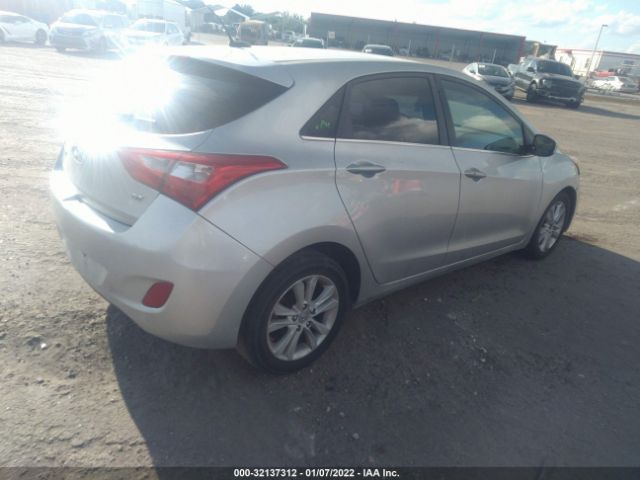 Photo 3 VIN: KMHD35LH7FU237606 - HYUNDAI ELANTRA GT 