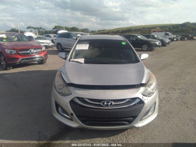 Photo 5 VIN: KMHD35LH7FU237606 - HYUNDAI ELANTRA GT 