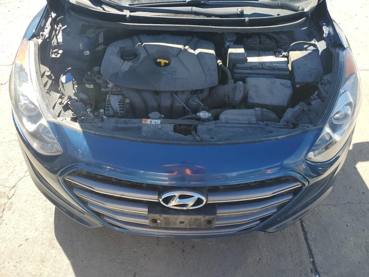 Photo 10 VIN: KMHD35LH7GU317375 - HYUNDAI ELANTRA 