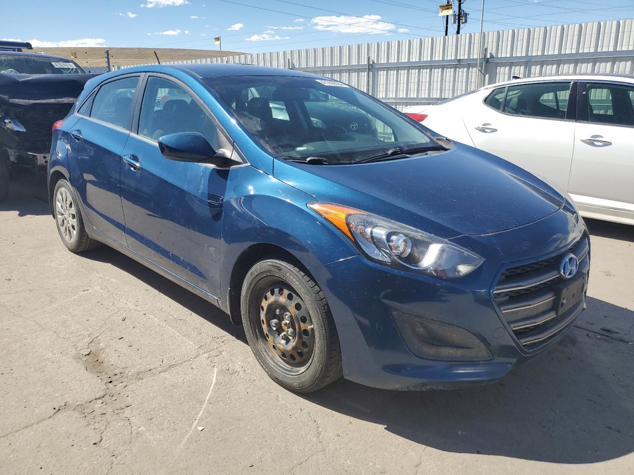 Photo 3 VIN: KMHD35LH7GU317375 - HYUNDAI ELANTRA 