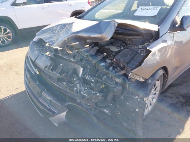 Photo 5 VIN: KMHD35LH8HU363878 - HYUNDAI ELANTRA GT 