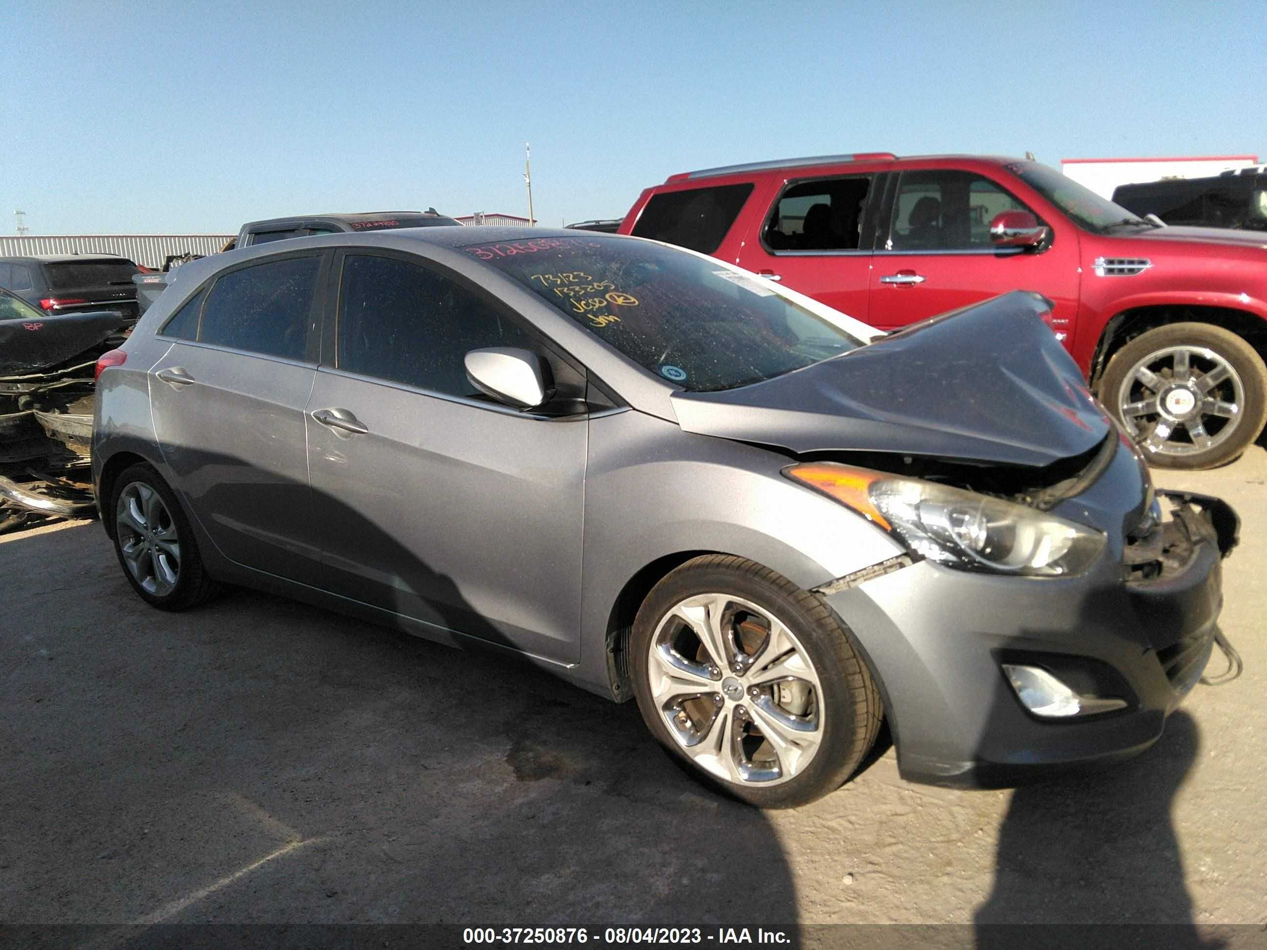 Photo 0 VIN: KMHD35LH9FU246386 - HYUNDAI ELANTRA 