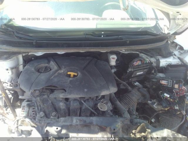 Photo 9 VIN: KMHD35LH9GU277445 - HYUNDAI ELANTRA GT 