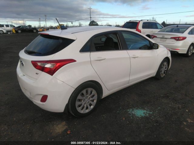 Photo 3 VIN: KMHD35LH9GU303736 - HYUNDAI ELANTRA GT 