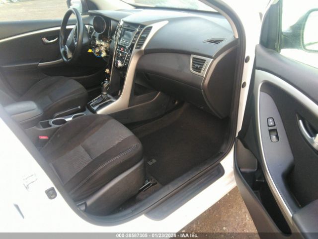 Photo 4 VIN: KMHD35LH9GU303736 - HYUNDAI ELANTRA GT 