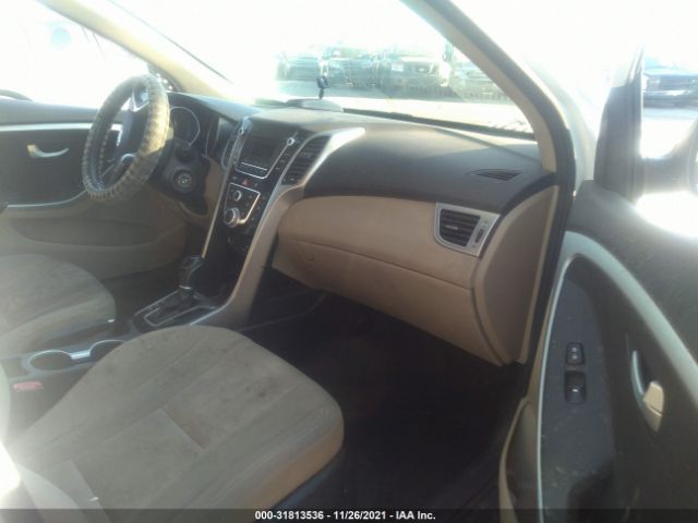 Photo 4 VIN: KMHD35LH9GU303851 - HYUNDAI ELANTRA GT 