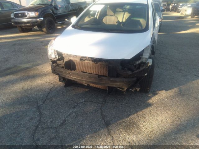 Photo 5 VIN: KMHD35LH9GU303851 - HYUNDAI ELANTRA GT 