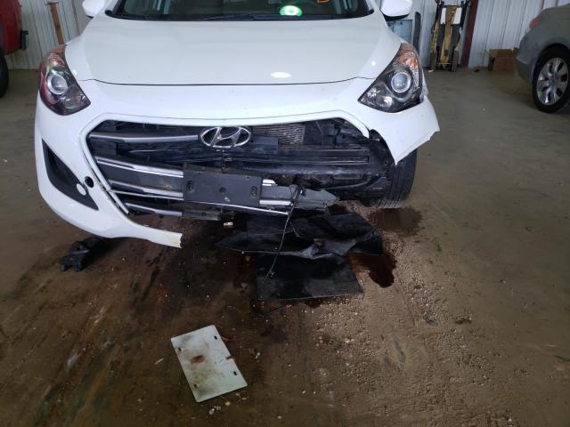 Photo 8 VIN: KMHD35LH9GU324618 - HYUNDAI ELANTRA 