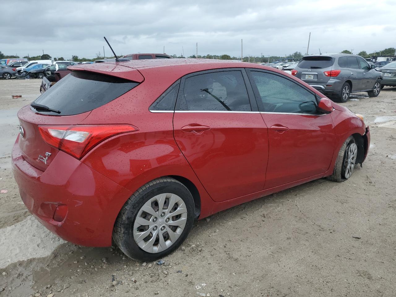 Photo 2 VIN: KMHD35LH9HU368166 - HYUNDAI ELANTRA 