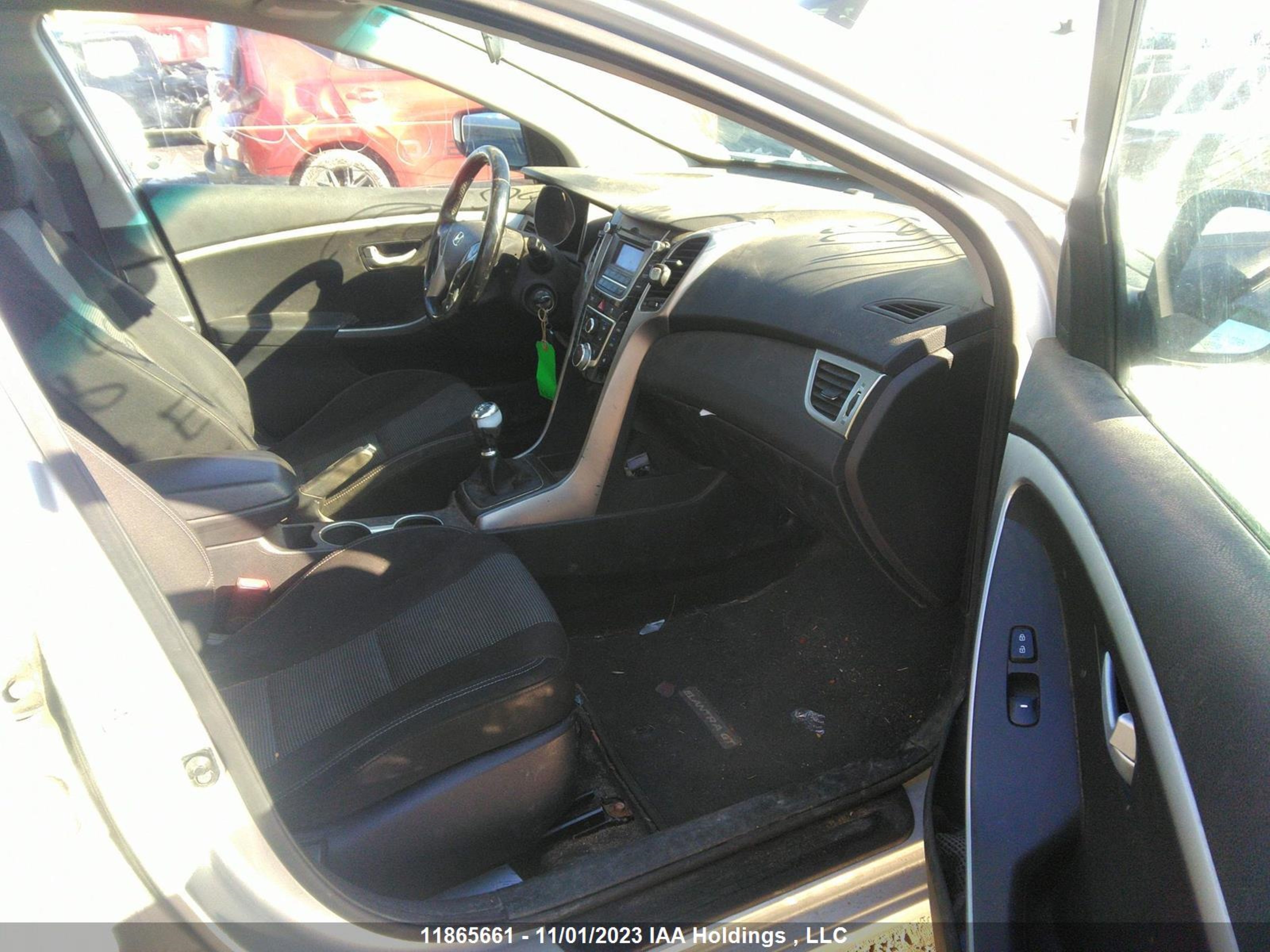 Photo 4 VIN: KMHD35LHXEU185533 - HYUNDAI ELANTRA 